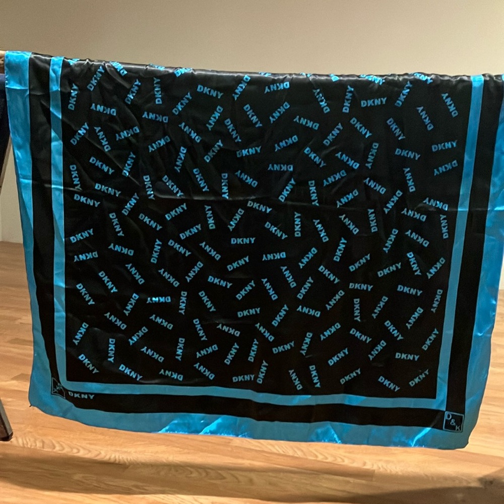 Donna Karan New York scarf: large square, light blue and black.